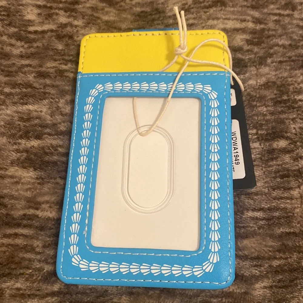 Loungefly Disney Snow‎ White Cake Cardholder